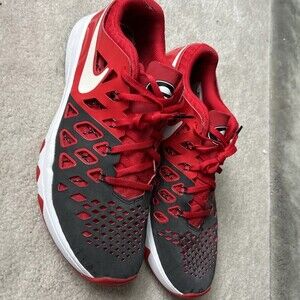 Size 11.5- Nike Train Speed 4 AMP Georgia Bulldogs Red 2016